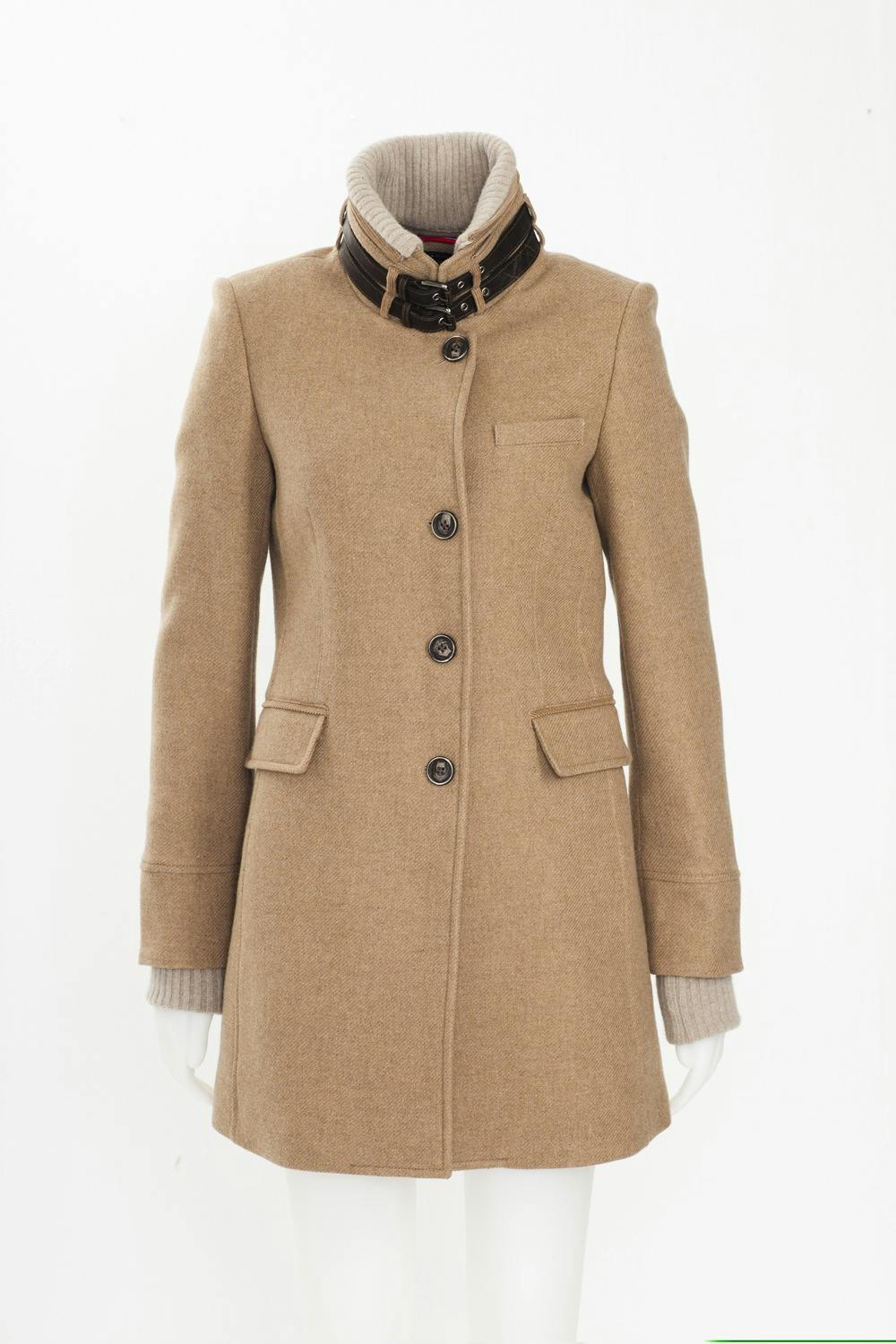 Beige kåpe i ull fra Tommy Hilfiger, kr 4299.